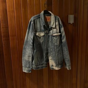 LEVI STRAUSS jean jacket , custom art on back